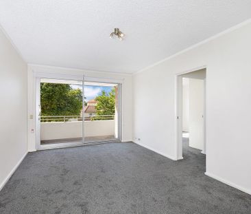 2/62 Middle Head Road, - Photo 6