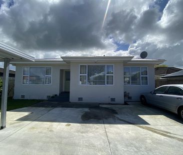 Warm and inviting home on Ferguson - Photo 1
