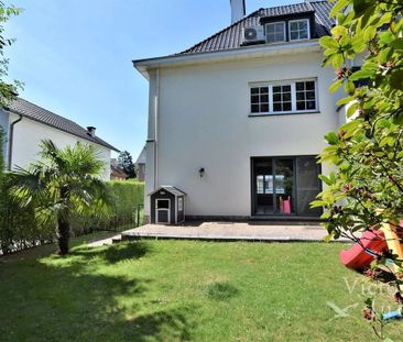 Huis te huur in Sint-Pieters-Woluwe voor € 3.250 met 4 slaapkamers - foto 2