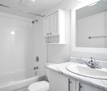65 East Sherbrooke Street, Montréal, QC - Photo 6