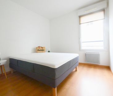 Location Appartement 3 pièces 69m² - Photo 3