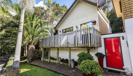 One bedroom flat in arkles bay - Photo 4