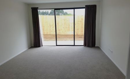 Pukekohe, 84 Prado Drive - Photo 2