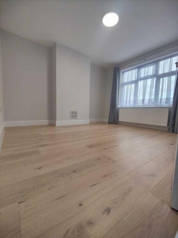 5 bedroom terraced house to rent - Photo 2