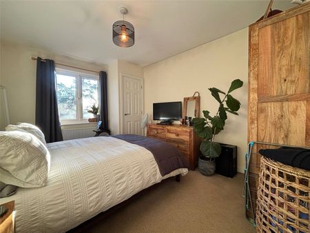 Centrifuge Way, Farnborough, GU14 - Photo 3