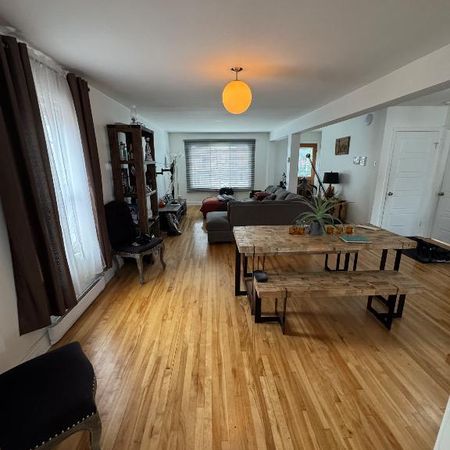 1 mois GRATUIT - 4 1/2 rénové - Semi-meublé - Haut de duplex - Ville LaSalle - Photo 3