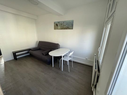 Location Studio 17 m2 à Saint-Quentin - Photo 1
