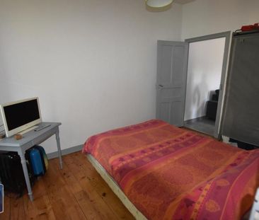 Location Appartement 3 pièces 52m² MORTAGNE SUR SEVRE 85290 - Photo 2