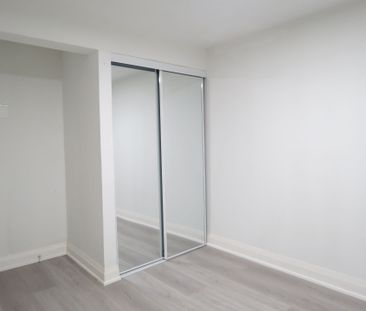 For Lease - 195 Castlebar Crescent, Oshawa, Ontario - Photo 2