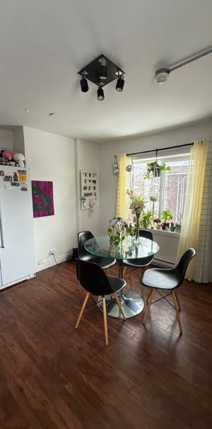 Logement 4-1/2 à louer - Photo 1