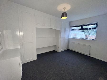 2 bedroom detached bungalow to rent - Photo 4