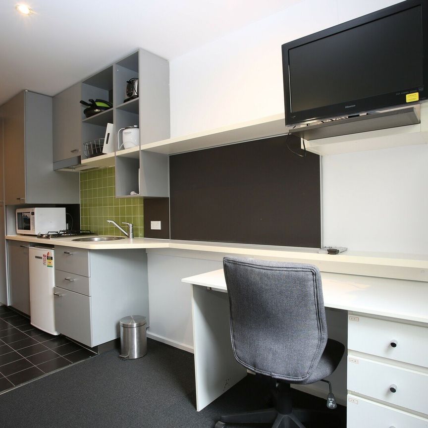 FURNISHED STUDENT ACCOMMODATION IN THE CITY - Photo 1