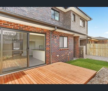 Designer Family Home - Photo 5