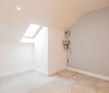 1 bed Flat To Let - Photo 1