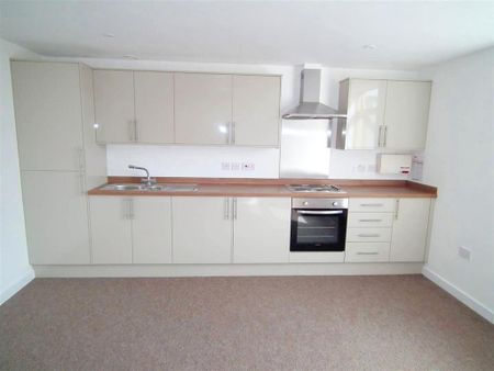 1 bedroom flat to rent - Photo 2