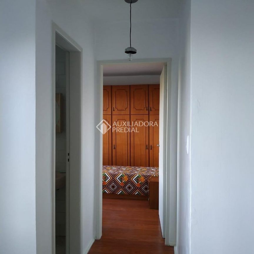 Apartamento com 1 quarto e 45m² para alugar em Cristal, Porto Alegre. - Photo 1