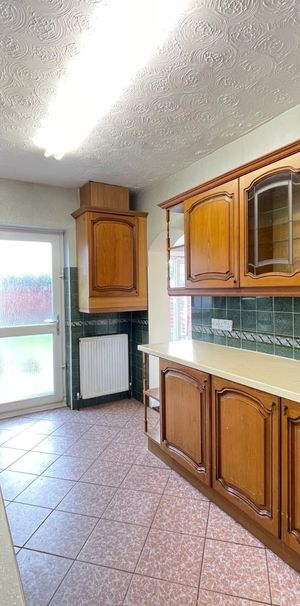 3 bedroom semi-detached house to rent - Photo 1