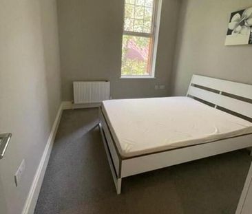 Apt 7, 35-37 Sans Souci Park, Malone Road, Belfast, BT9 5BZ - Photo 4