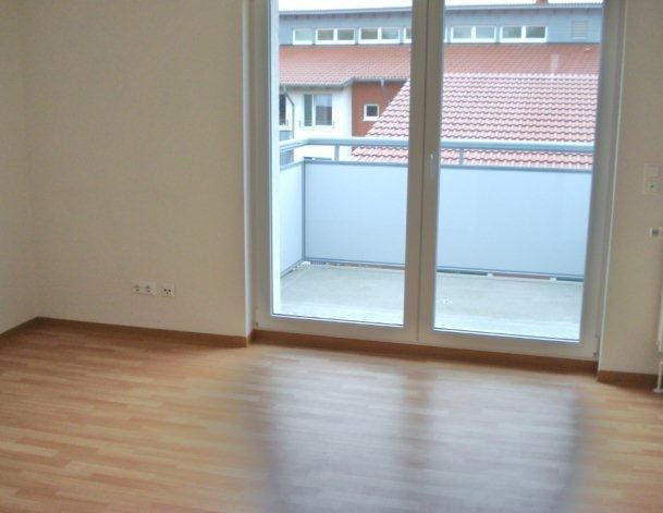 Schöne barrierearme 1-Zimmer-Wohnung mit Balkon für Senioren - Photo 1
