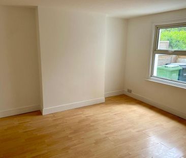 2 bedroom maisonette to rent - Photo 3