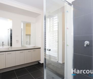 Stunning 4-Bedroom Home in Doreen - Photo 6