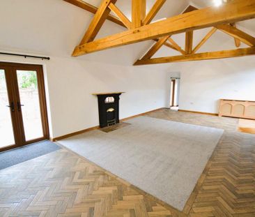 4 bedroom barn conversion to rent - Photo 3