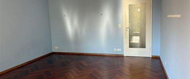 Wunderschöne, großzügig geschnittene 4-Zimmer-Wohnung mit Sonnenbalkon in Bremen-Schwachhausen - Photo 1