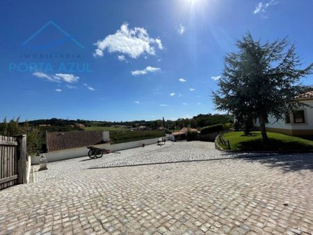 4 room luxury House for rent in Alcobaça, Distrito de Leiria - Photo 3