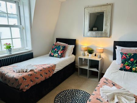 3 Bed Terraced House, Marine Terrace Mews, BN2 - Photo 4