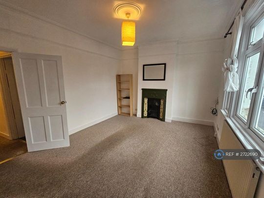 2 bedroom maisonette to rent - Photo 1