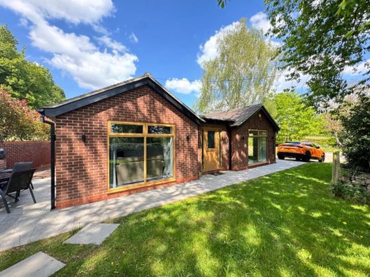 Lower Lane, Lichfield - Photo 1