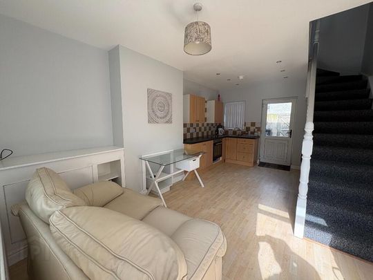99 Kilburn Street, Donegall Road, Belfast, BT12 6JT - Photo 1