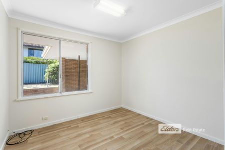 LIFESTYLE HOME IN SOUGHT AFTER LOCATION! - Photo 5