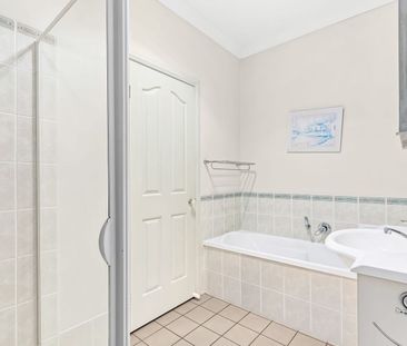 16 Jupiter Street, Springfield Lakes, Qld 4300 - Photo 5