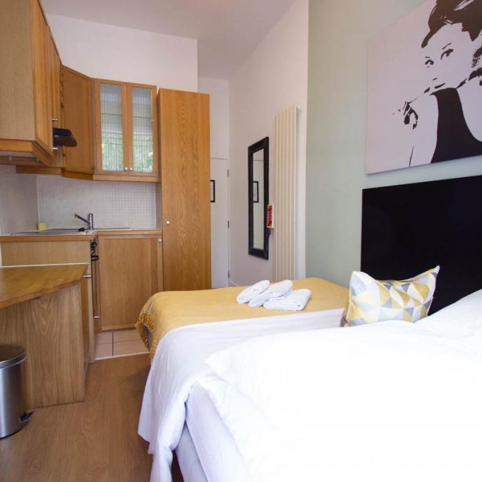 1 bedroom flat to rent - Photo 1