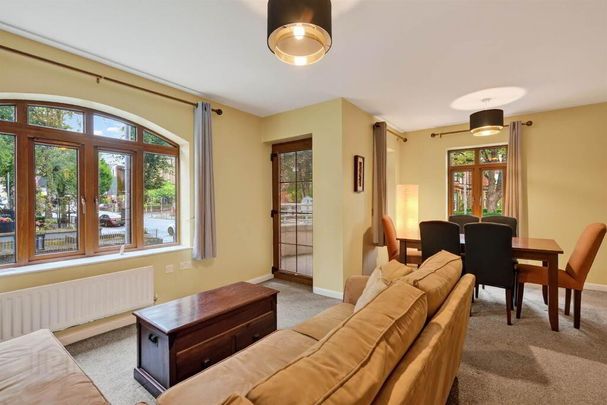 2 Apartment, Chancellors Court, 55-57 Malone Road, Belfast, BT9 6SA - Photo 1