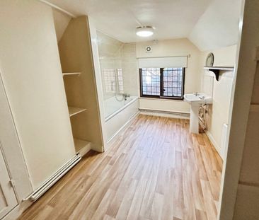 3 bedroom Flat To Let Total Size: 2024 SQ FT - Photo 3