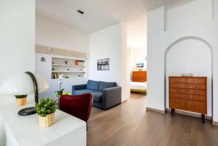 Via Giuseppe Piolti de Bianchi, Milan, Lombardy 20129 - Photo 3