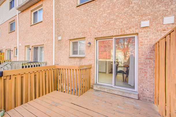 For Lease - 1050 Bristol Road Unit# 69, Mississauga, Ontario - Photo 1