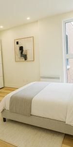 2 chambres lumineux avec grand balcon privé sur ruelle - Photo 4