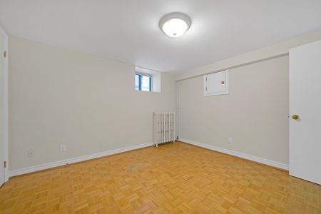 For Lease - 12 Foxbar Road Unit# Bsmt, Toronto, Ontario - Photo 4