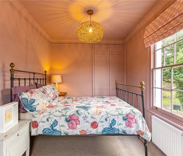 4 bedroom semi-detached house to rent - Photo 5