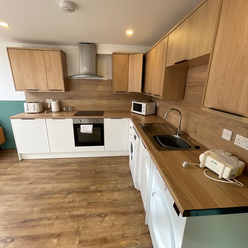 Argyll Street Room 1 - Photo 1