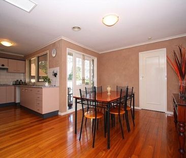 Charming Home and Location ***Apply for this property now!*** - Photo 3