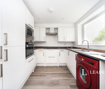 2 bedroom apartment to rent The Mall, Dunstable, LU5 - Photo 1