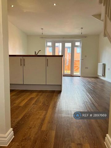 2 bedroom terraced house to rent - Photo 3