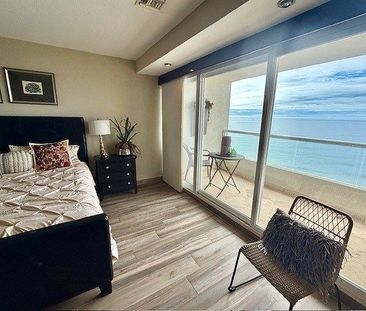 Spacious 3 Bedroom on 14th Floor - Photo 2