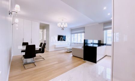 Warszawa, Śródmieście, ul. Koszykowa - Photo 5