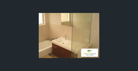 Modern 4bedroom townhouse in Close Proximity to UWA - Photo 4