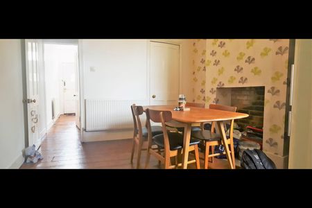 3 Bed Terraced House, Edgehill Street, RG1 - Photo 3